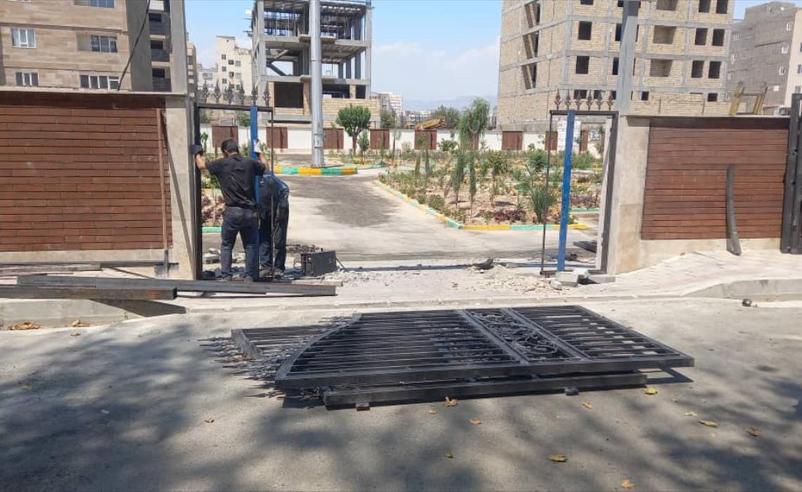نصب درپارک ترافیک